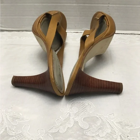 UNISA Camel Open-Toe Heels - Picture 5 of 13